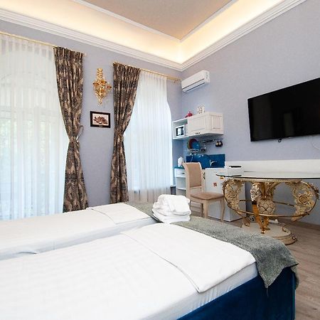 Art Suites Near Deribasovskaya Odessa Dış mekan fotoğraf