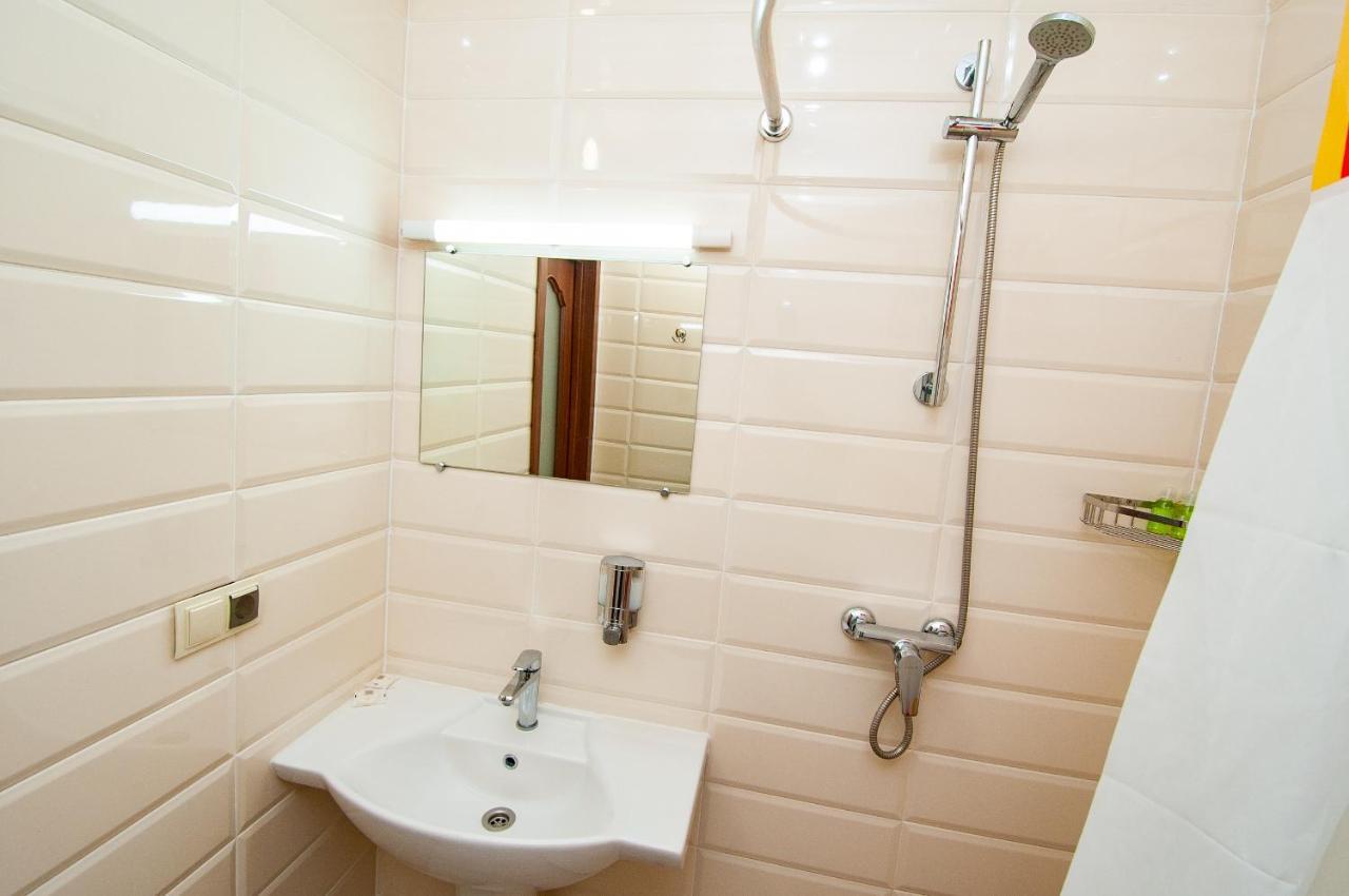 Art Suites Near Deribasovskaya Odessa Dış mekan fotoğraf