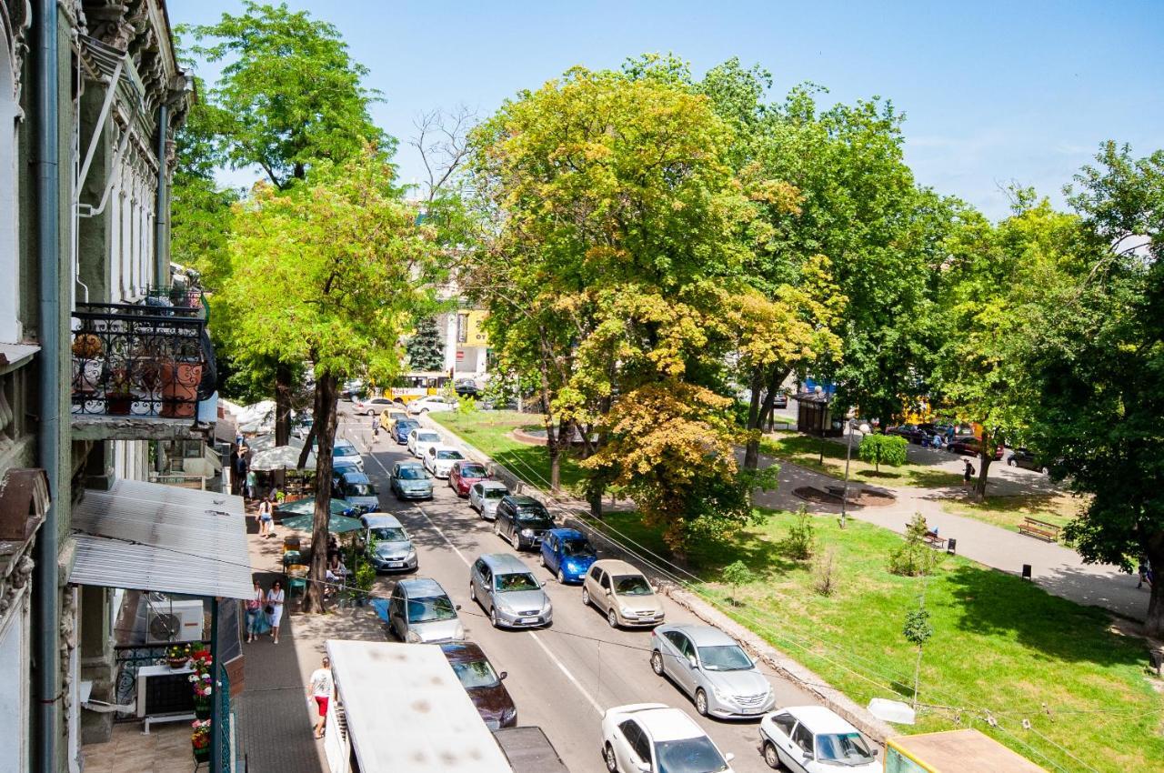 Art Suites Near Deribasovskaya Odessa Dış mekan fotoğraf