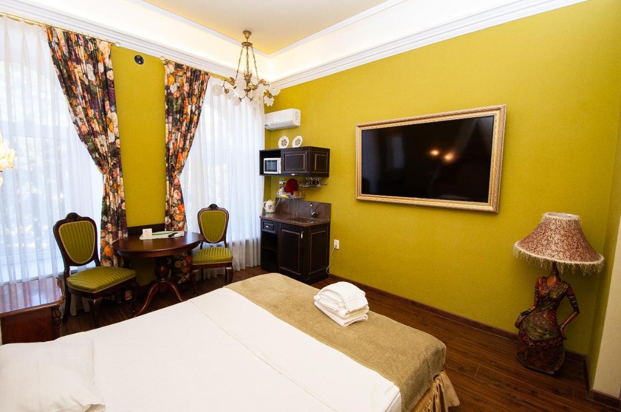 Art Suites Near Deribasovskaya Odessa Dış mekan fotoğraf