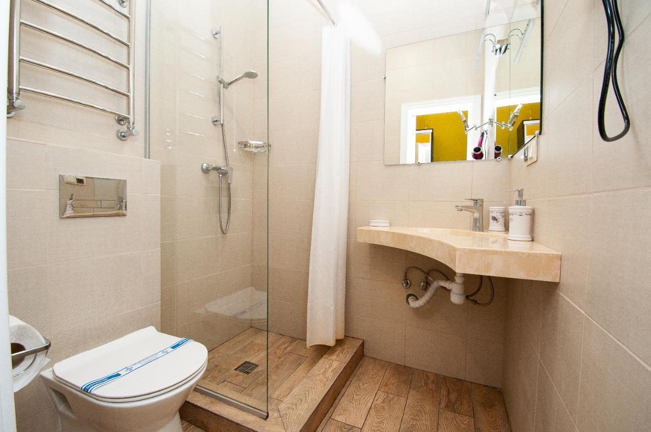 Art Suites Near Deribasovskaya Odessa Dış mekan fotoğraf